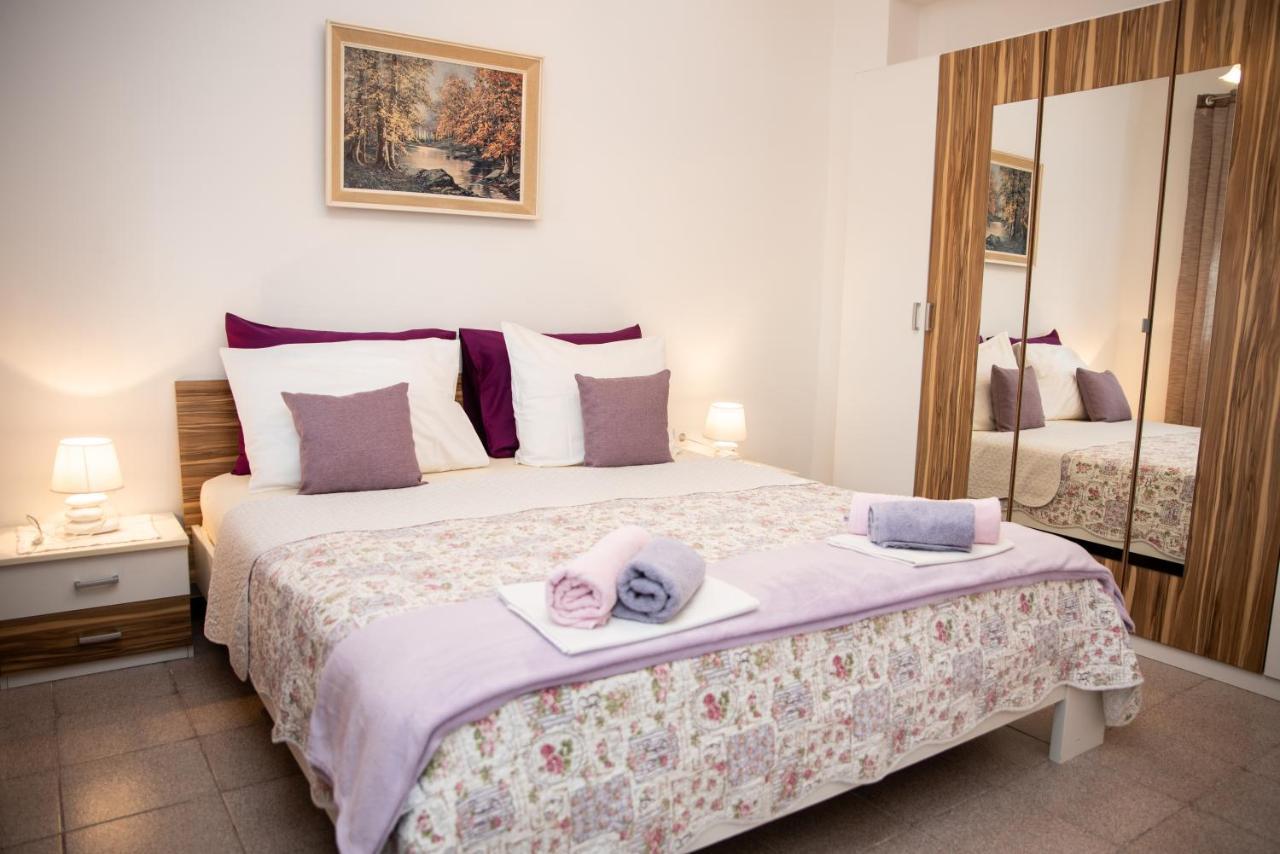 Apartmani Silvana&Vera セニ エクステリア 写真