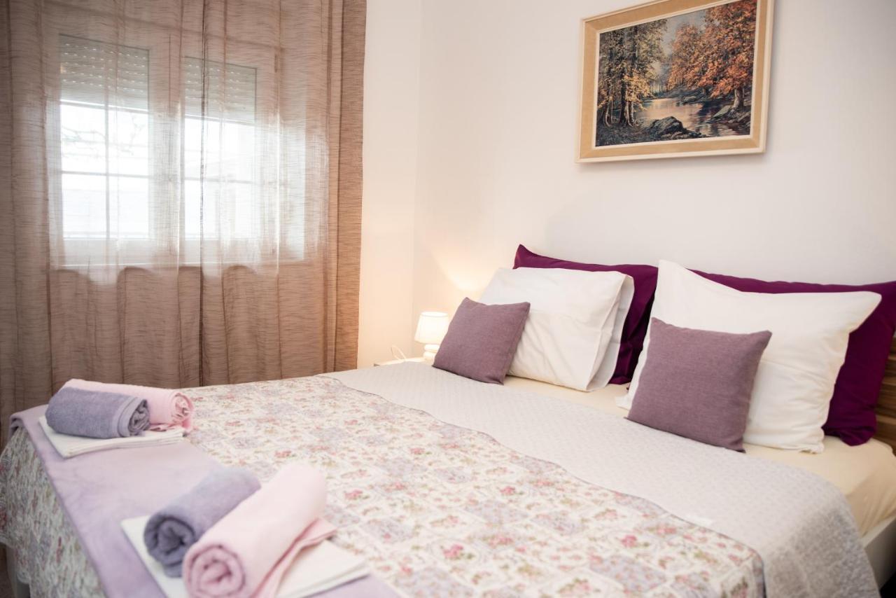 Apartmani Silvana&Vera セニ エクステリア 写真