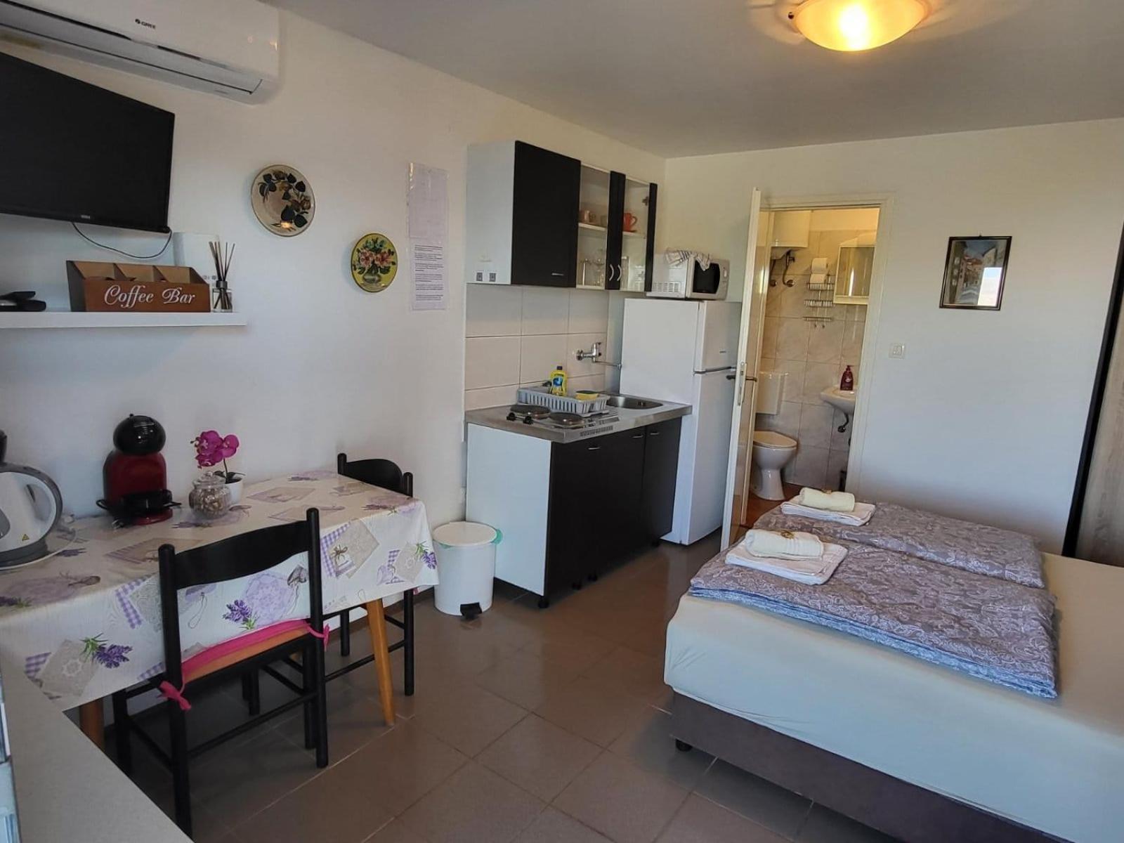 Apartmani Silvana&Vera セニ エクステリア 写真